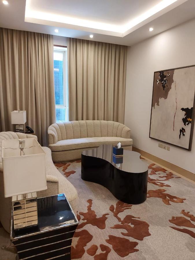 Sarwat Park Hotel Riyadh-Diplomatic Quarter فندق سروات بارك الرياض-حي السفارات المظهر الخارجي الصورة
