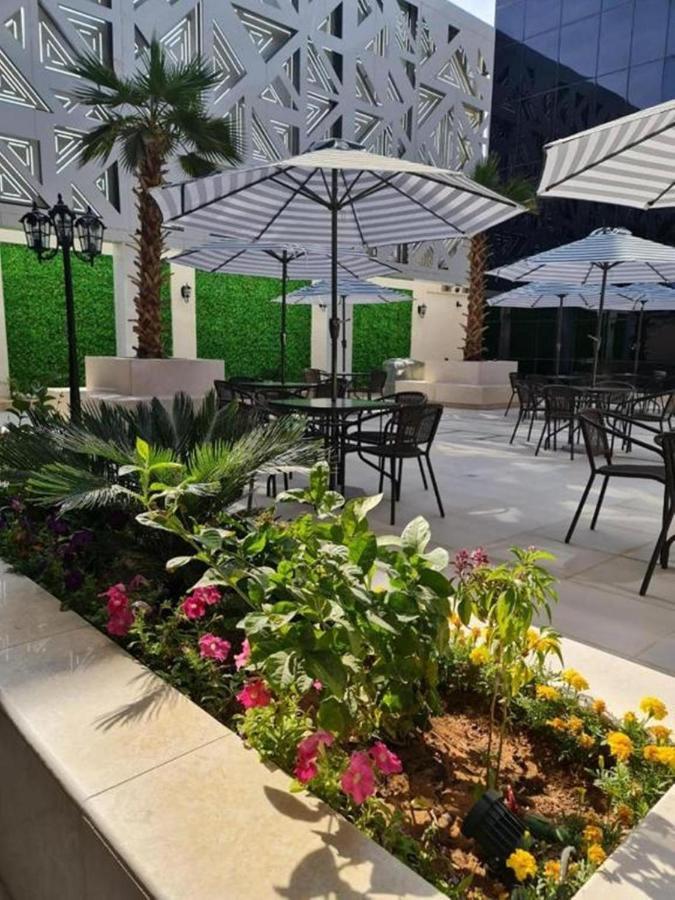Sarwat Park Hotel Riyadh-Diplomatic Quarter فندق سروات بارك الرياض-حي السفارات المظهر الخارجي الصورة