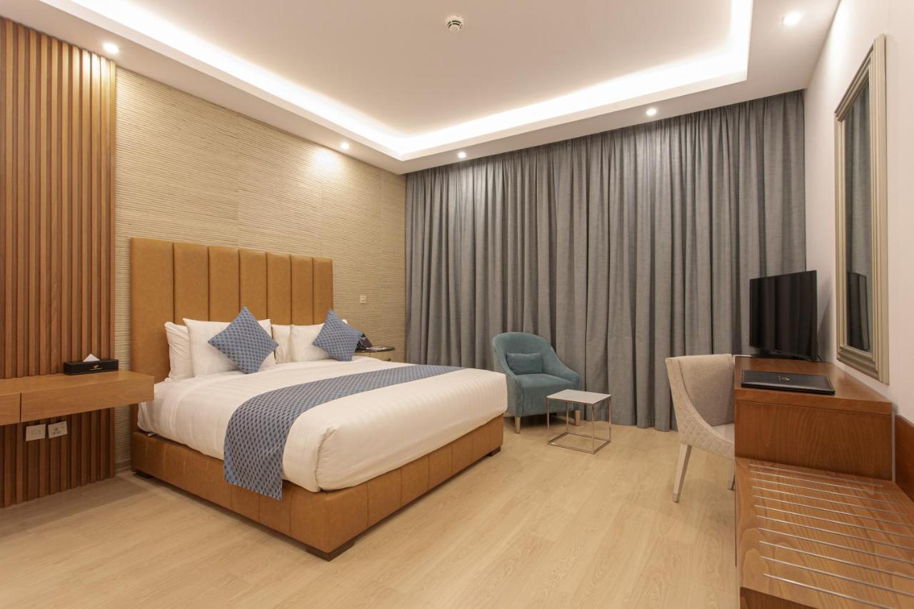 Sarwat Park Hotel Riyadh-Diplomatic Quarter فندق سروات بارك الرياض-حي السفارات المظهر الخارجي الصورة