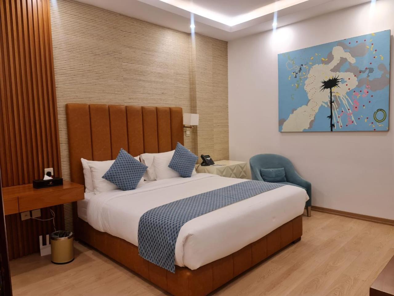Sarwat Park Hotel Riyadh-Diplomatic Quarter فندق سروات بارك الرياض-حي السفارات المظهر الخارجي الصورة